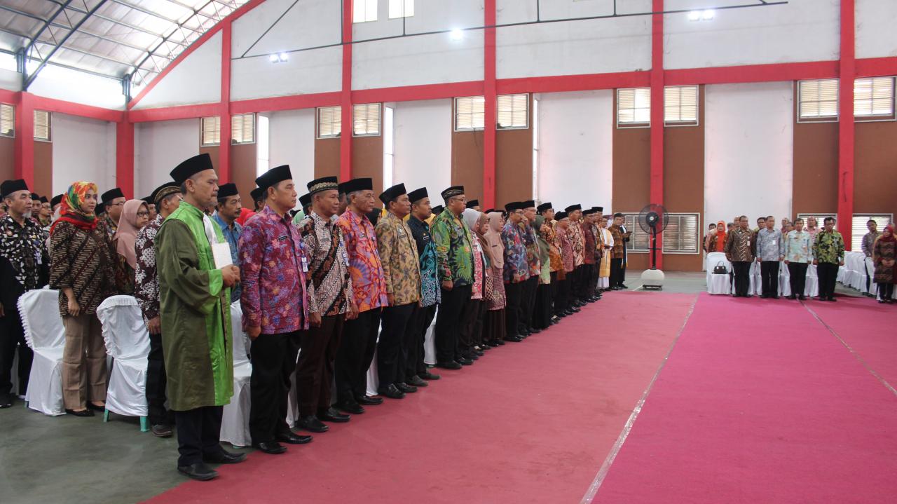 Akhir Tahun 2019 Wali Kota Lantik 186 Pejabat Batik TV 